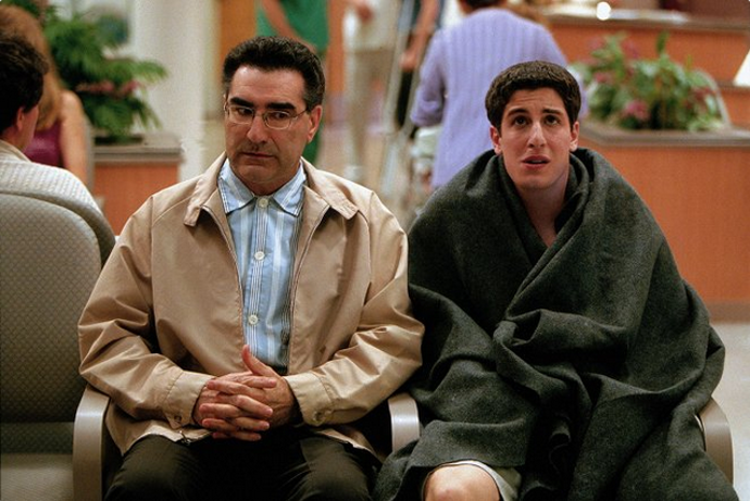 snímek z filmu Prci, prci, prcičky 2 (Eugene Levy, Jason Biggs)