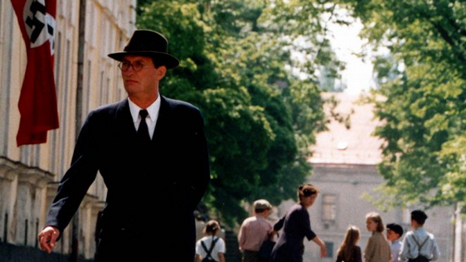 Tvůrci filmu nominovaného na Oscara měli štěstí: Při natáčení Musíme si pomáhat objevili v Josefově poklad