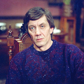 I smrt chce svou šanci: Bývalý automobilový závodník je ve finanční tísni a navíc mu chybí pocit nebezpečí a adrenalin. Rozhodne se tak uzavřít se svým kamarádem sázku. Když mu zaplatí, zavraždí jeho ženu, a ještě z toho vyjde nevinný (na snímku Boris Rösner).