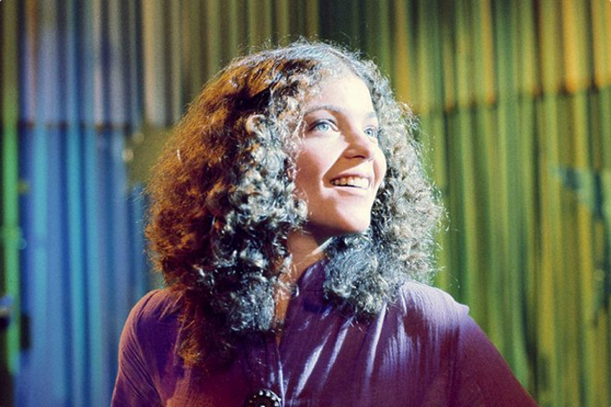 Film byl nominován na dva Oscary. Na snímku Amy Irving.