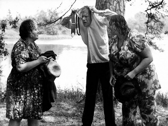 Hogo fogo Homolka: Homolkovi mají auto. Pojede se na výlet, nebo za "umírajícím" pradědečkem?