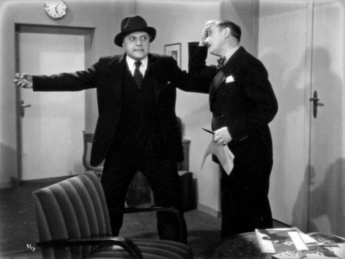 Ať žije nebožtík je crazy komedie o veselých příhodách nenapravitelného flamendra Petra Suka (Hugo Haas).