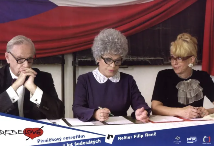 Ředitelku školy si zahrála Jiřina Bohdalová. Dostala za to jednu korunu českou - zarámovanou. 