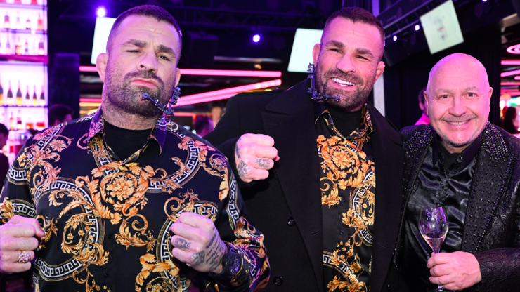 Vémola si po propuštění z vazby užívá života: Bijec na akci hýřil dobrou náladou, Lelu nechal doma