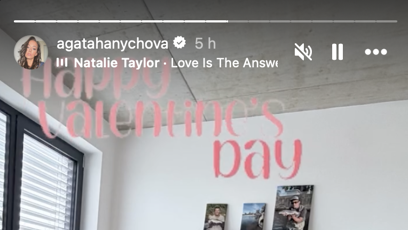 FOTO: Agáta Hanychová dostala na Valentýna květiny a také snídani do postele.