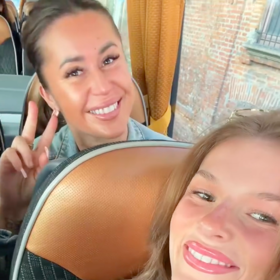 Na stadion rodinu Nečase odvezl autobus.