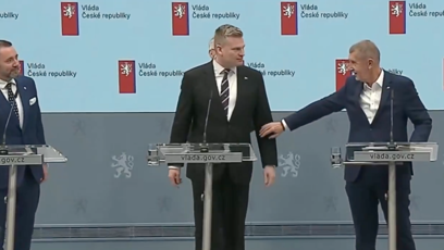 FOTO: Filip Turek během tiskové konference k představení nového kandidáta na ministra životního prostředí zažil moment, na který jen tak nezapomene.