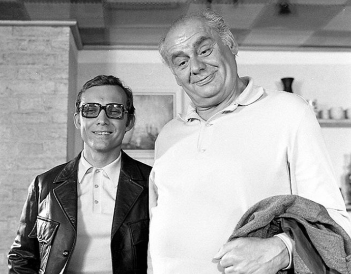 Zdeněk Kryzánek si v komedii zahrál vinaře Kvasničku. Šlo o jeho poslední filmovou roli.