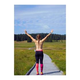 Vůbec největší rozruch na internetu vyvolala odvážnou fotografií ze soustředění, kde zapózovala zcela nahoře bez.