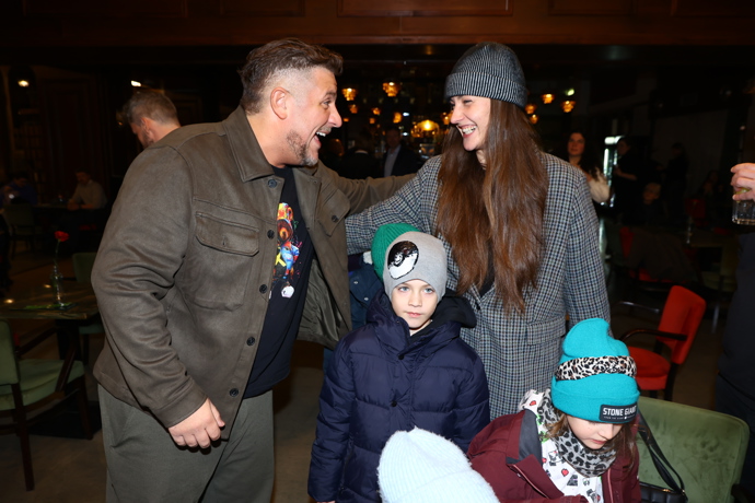 Michal Holán s rodinou.