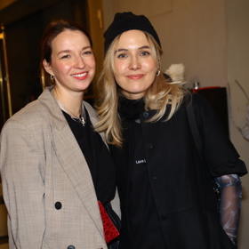 Tereza Ramba na premiéře s Berenikou Kohoutovou.