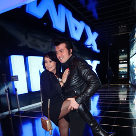 Heidi Janků to vedle falešného Elvise pořádně slušelo.