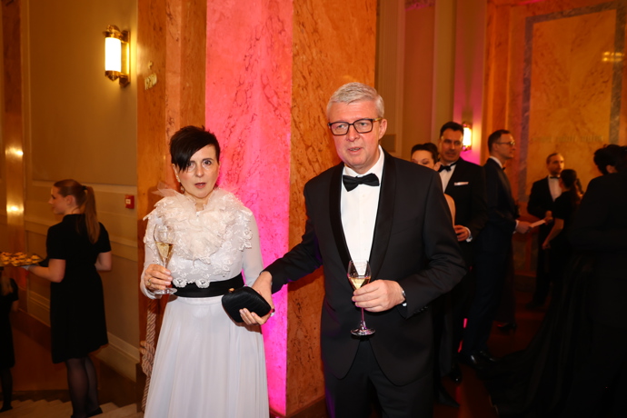 Ministr Karel Havlíček vyrazil na ples.