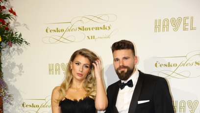 FOTO: Karolína Mališová dorazila na Česko-Slovenský ples.