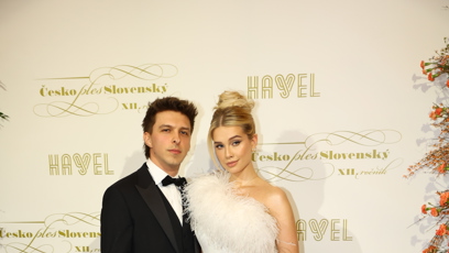 FOTO: Justýna Zedníková s přítelem.