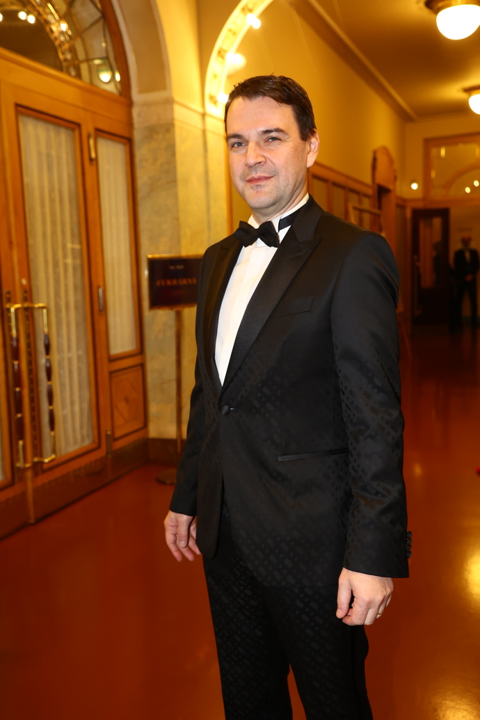 Česko-Slovenský ples si nenechal ujít ministr Petr Macinka.