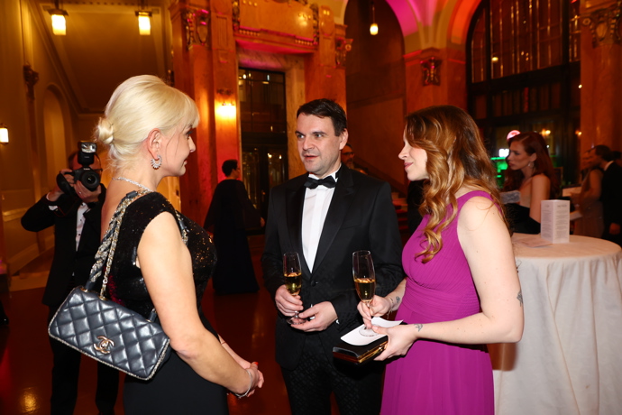 Petr Macinka s manželkou na Česko-Slovenském plese.