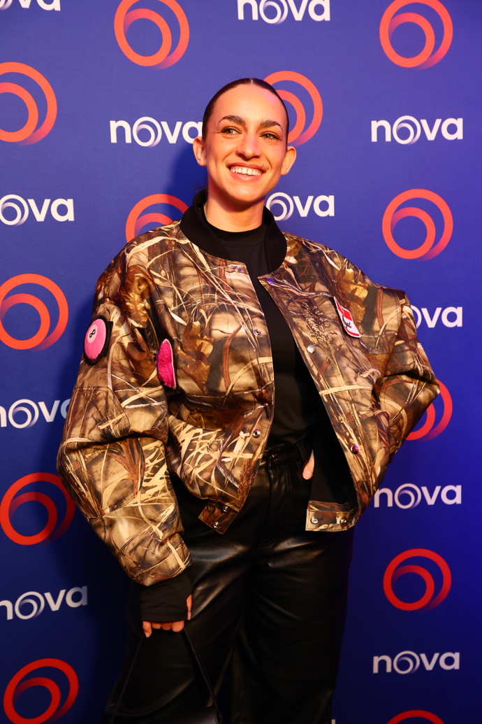 Vysmátá Samantha Prachařová.