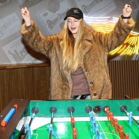 Natálie Kotková si zahrála fotbálek.