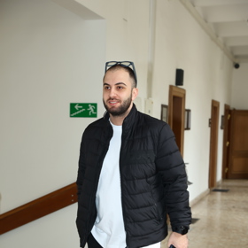 Mike Oganesjan u soudu. 