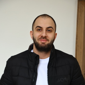 Mike Pán naštval dezinformační scénu. Zase je kvůli němu vzteklá.