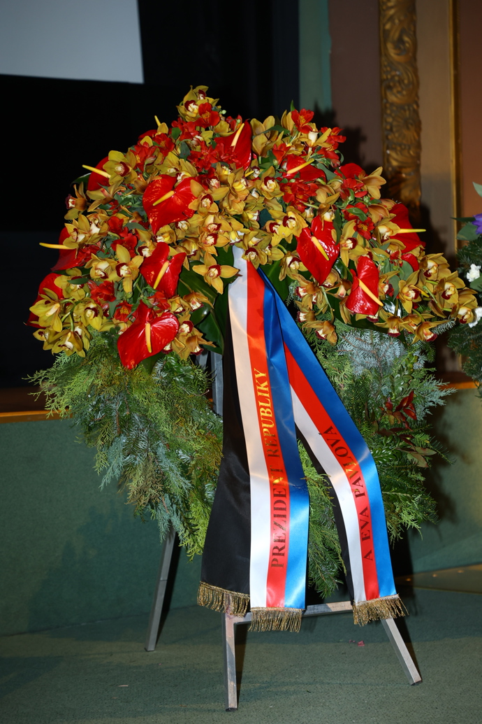 Věnec od pana prezidenta. 