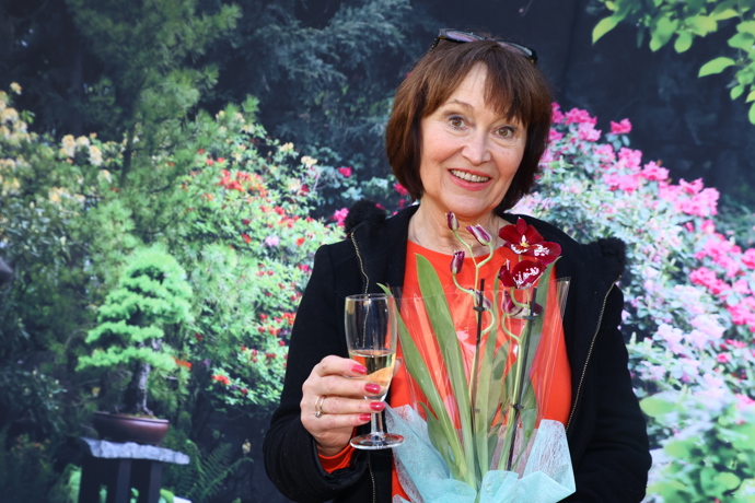 Petra Černocká dorazila v dobré náladě. 