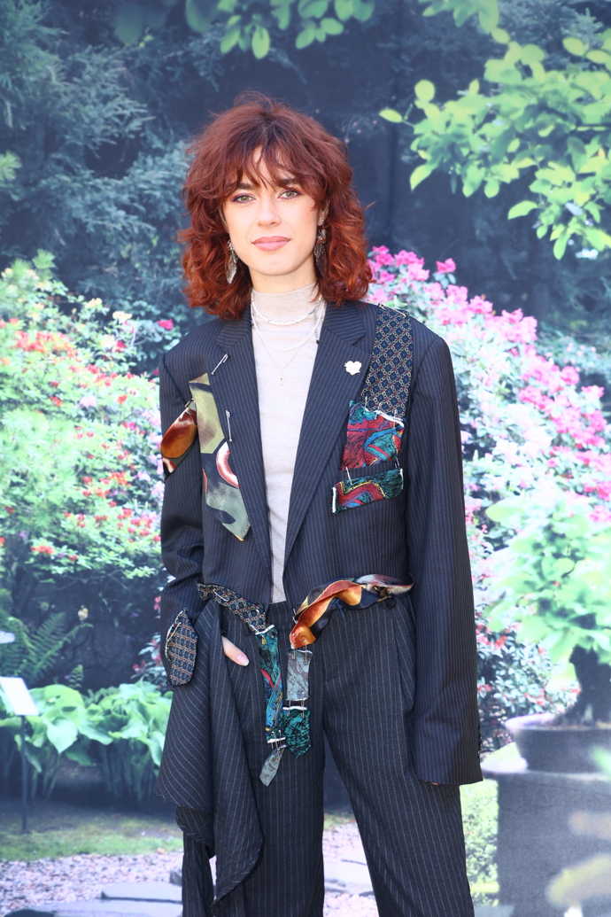 Anna Dvořáková je dcerou Báry Munzarové a Jiřího Dvořáka. 