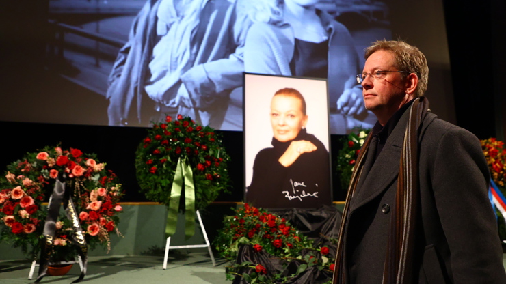 Aleš Cibulka se přišel naposledy rozloučit s Janou Brejchovou.