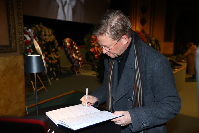 Aleš Cibulka napsal do knihy emotivní vzkaz. 
