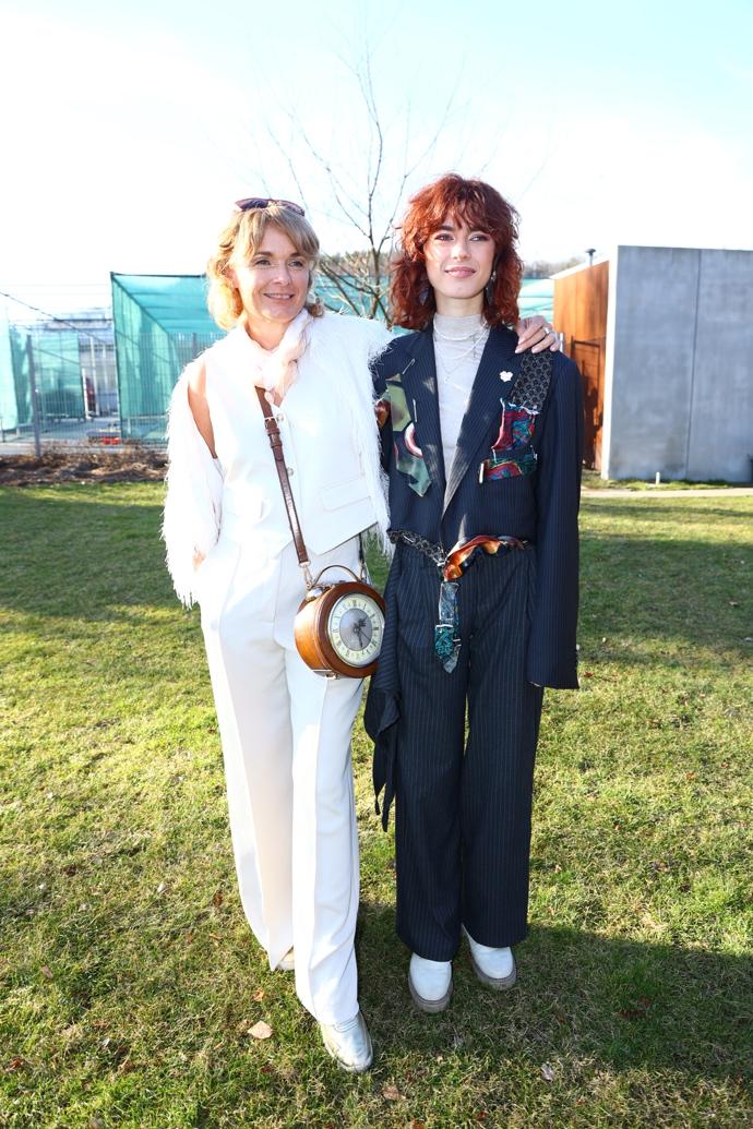 Bára Munzarová a Anna Dvořáková v Botanické zahradě.