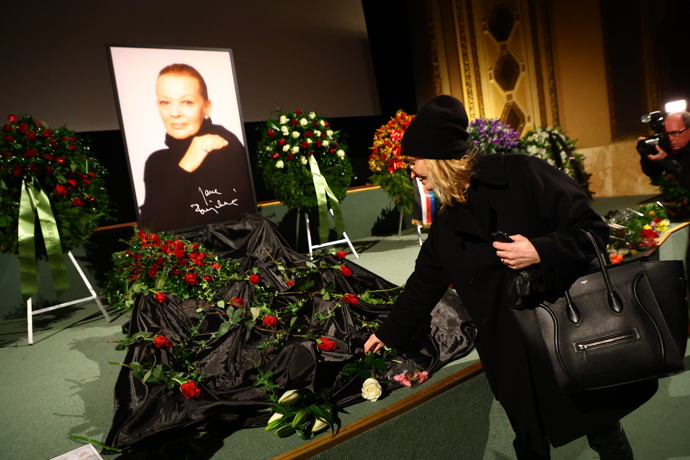 Herečka Aňa Geislerová přišla dát sbohem herecké legendě, Janě Brejchové.