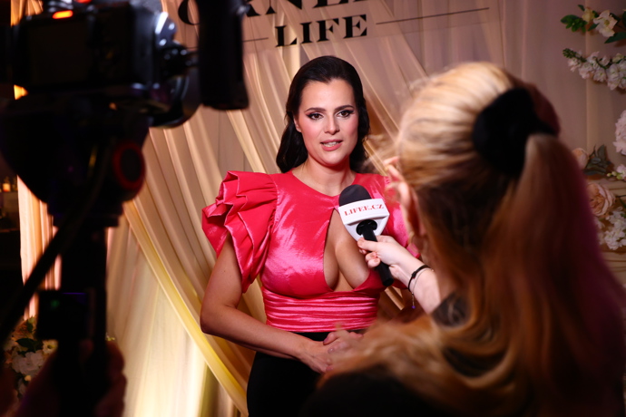 Ornella říká, že v sobotu ráno dětem neváhá připravit tablety, aby ji nechaly vyspat. 