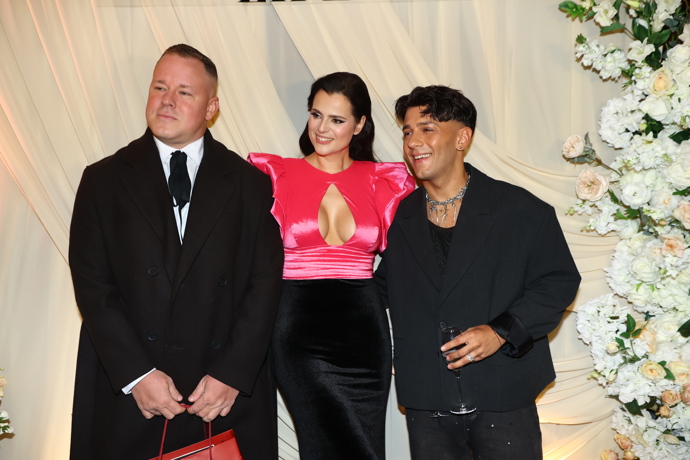 Zpěvák Jan Bendig neskrýval po promítání dokumentu obrovský šok a jen nevěřícně zíral.