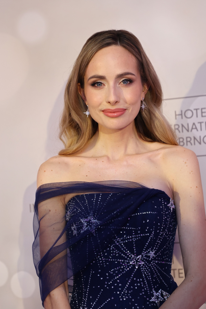 Alena Prešnajderová se zahalila do hvězd.