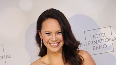 FOTO: Monika Leová na Plesu v Intru.