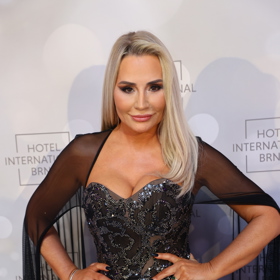 Lenka Dragounová na Plesu v Intru.