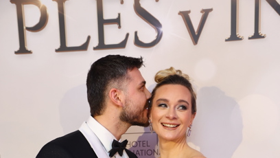 FOTO: Novopečení rodiče si zašli na ples.