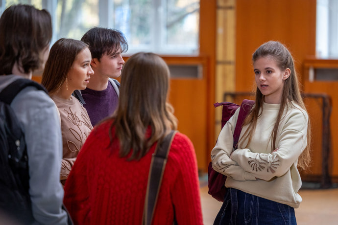 Maturitní ples se kvapem blíží.