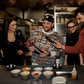 Večer plný chutí Veev One X: @patrikplates v akci s Elisabeth Kopeckou 