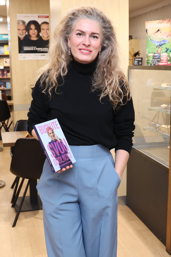 Olga Menzelová je pořád krásná. 