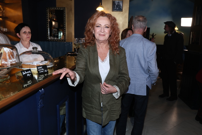 Vynahrazuje si to díky vnoučkovi Toníčkovi.