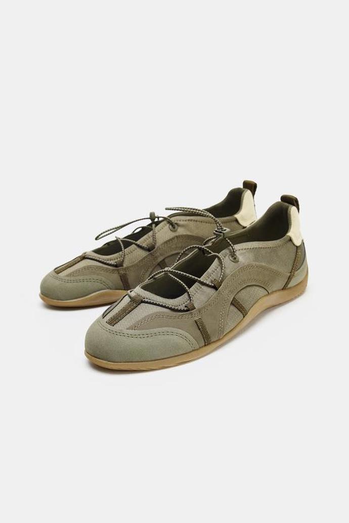 Sportovní baleríny s gumičkami, Zara, 849 Kč