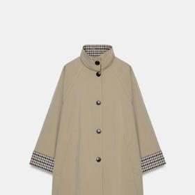 Oversize trenčkot s kostkou, Zara, 1999 Kč