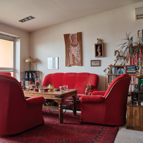 Pohled na obývací pokoj Martiny Hudečkové, ve kterém nás s pořadem Vítejte magazínu Lifee uvítala.