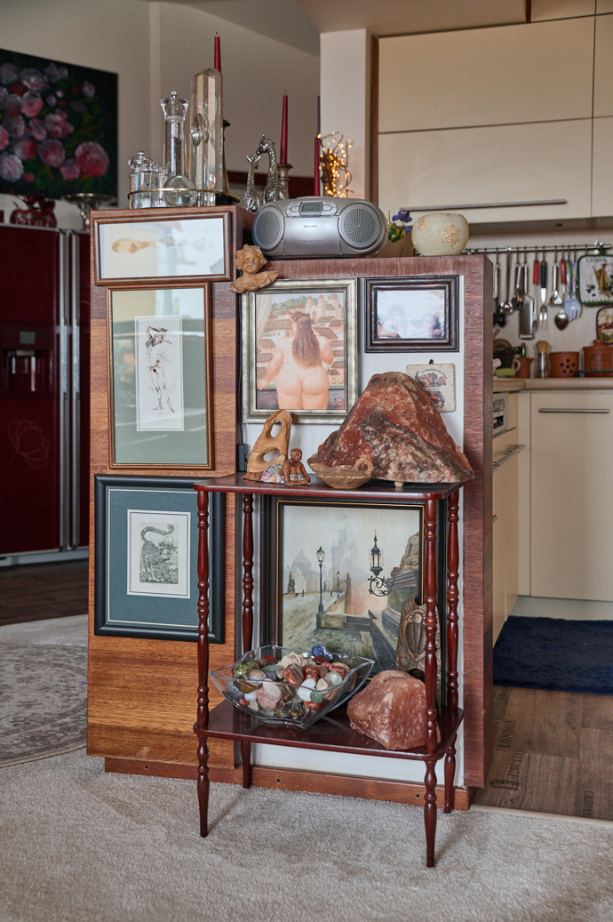 Věřili byste tomu, že i tady jsou obrazy?!