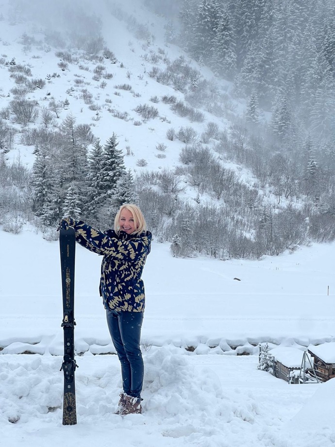 Herečka Veronika Žilková  po úrazu znovu stojí na lyžích.