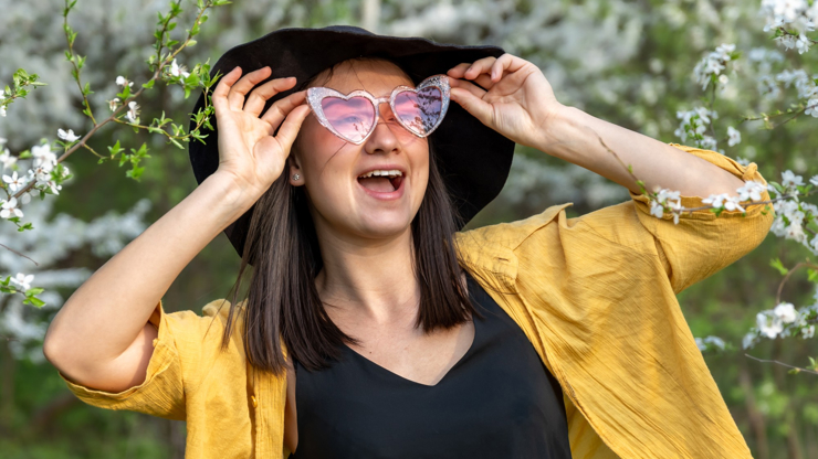 Denní horoskop na středu 18. 3. 2026: Váhy by si měly dát pozor na faleš mezi přáteli a Býci by si měli dopřát čas o samotě