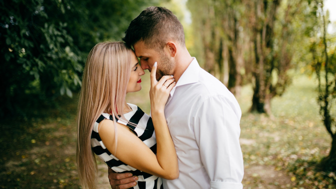 Horoskop lásky na duben 2026: Co čeká jednotlivá znamení zvěrokruhu?