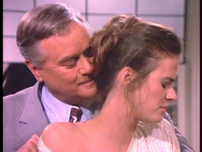 Annabel Schofield si zahrála Laurel v seriálu Dallas.